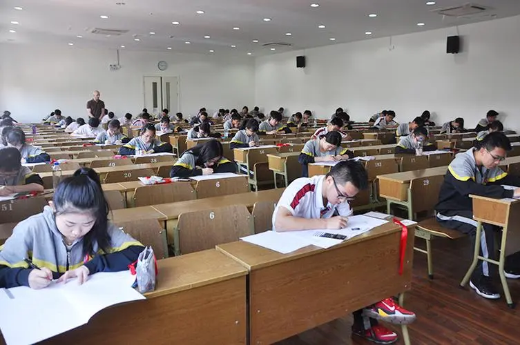 上海国际学校入学考试难度？考试内容？时间什么时候？附：真题测试卷！