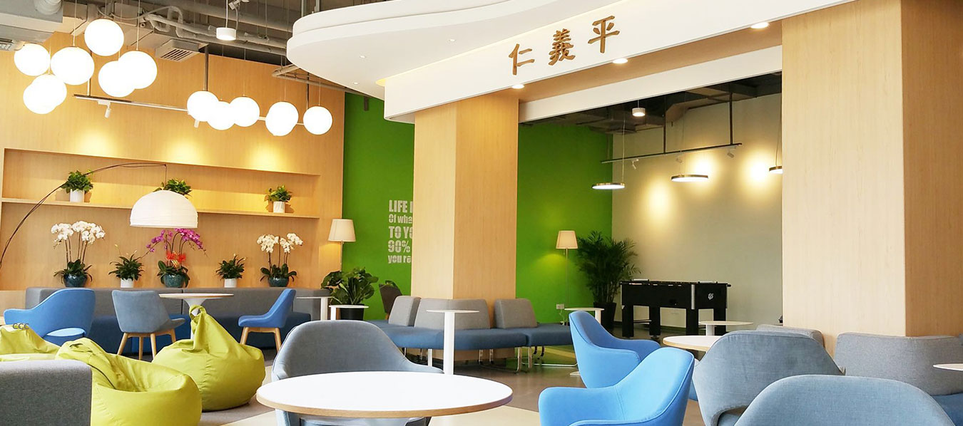 包玉刚实验学校-校园一角