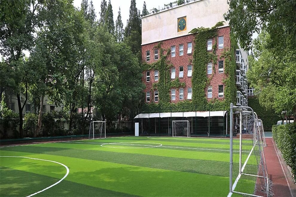 包玉刚实验学校-操场